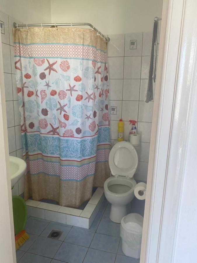 Lorentzia Room Batsi  Luaran gambar
